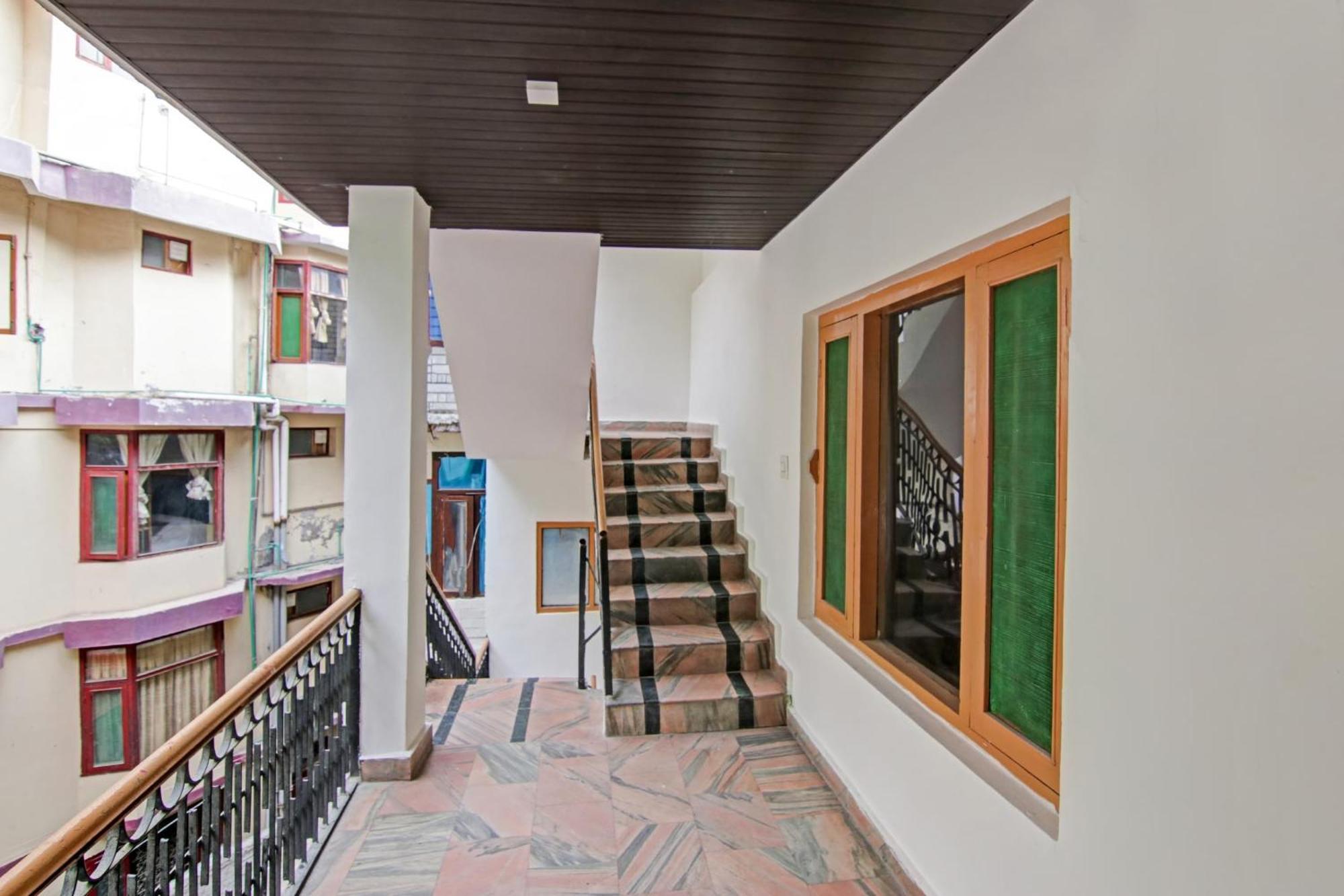 Hotel O Alfa Manāli エクステリア 写真